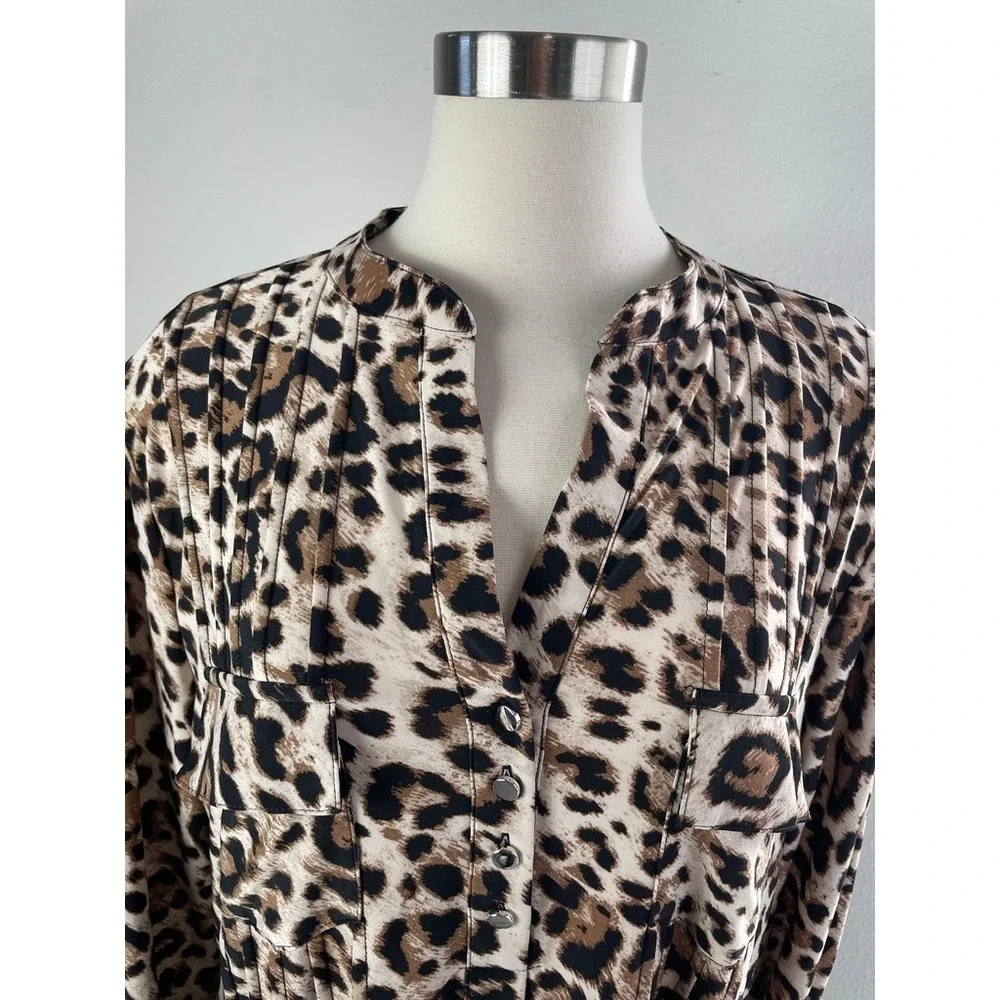 Cocomo Woman Plus 2X Leopard Animal Print Button Front Blouse Tunic Top Shirt‎